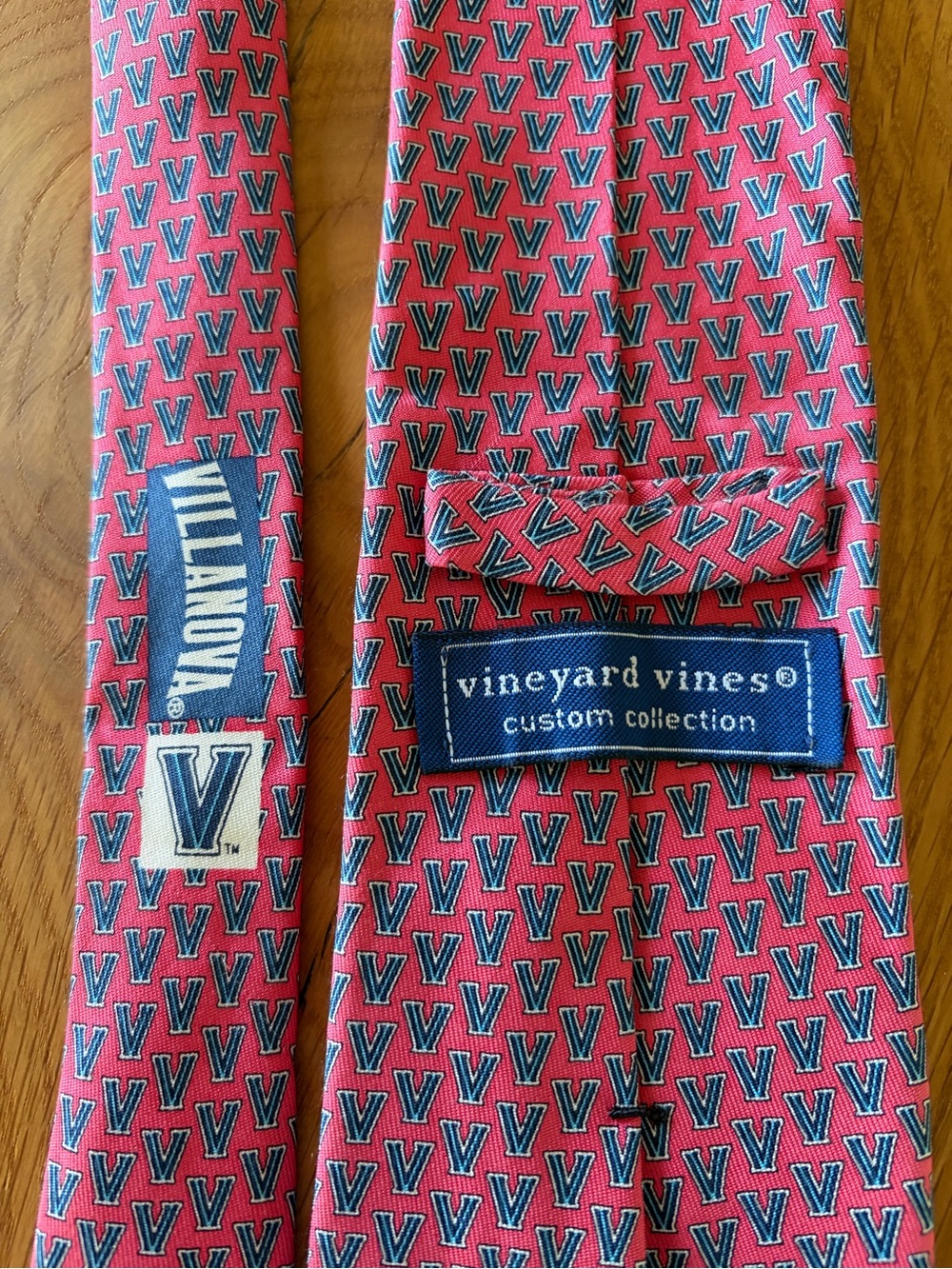 Vineyard Vines Custom Collection Villanova All Silk Tie